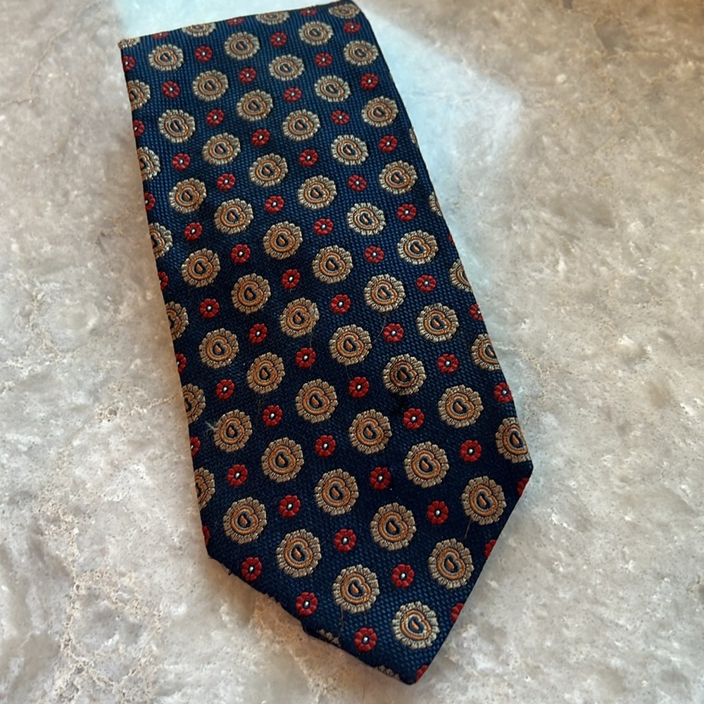 Paul Stuart Silk Tie Excellent Condition